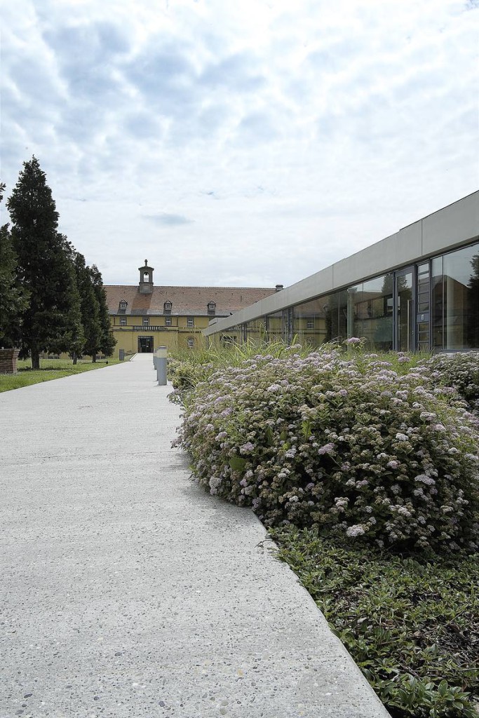 Centre Funéraire De Strasbourg 15 Rue De L'ill 67000 Strasbourg
